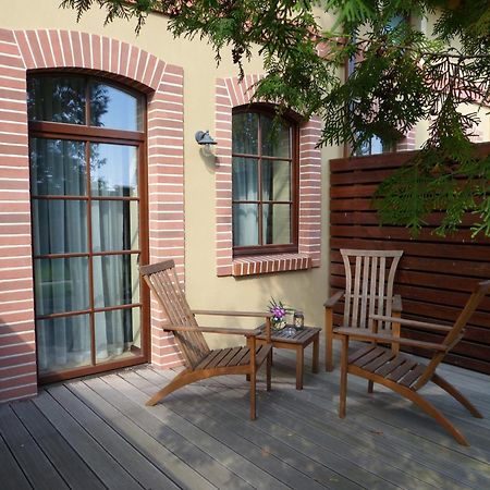 Zamek Topacz Wysoka  Extérieur photo